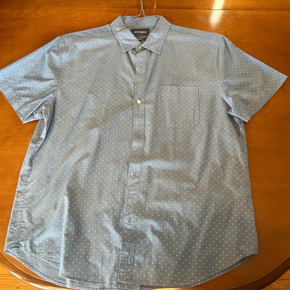 Bonobos Stretch Riviera Short Sleeve Shirt (Blue Chambray Dot)